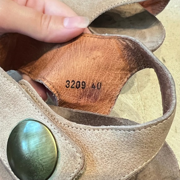 Taos‎ Carousel Tan Leather Wedge Sandal Size 9/9.5 - Picture 7 of 8